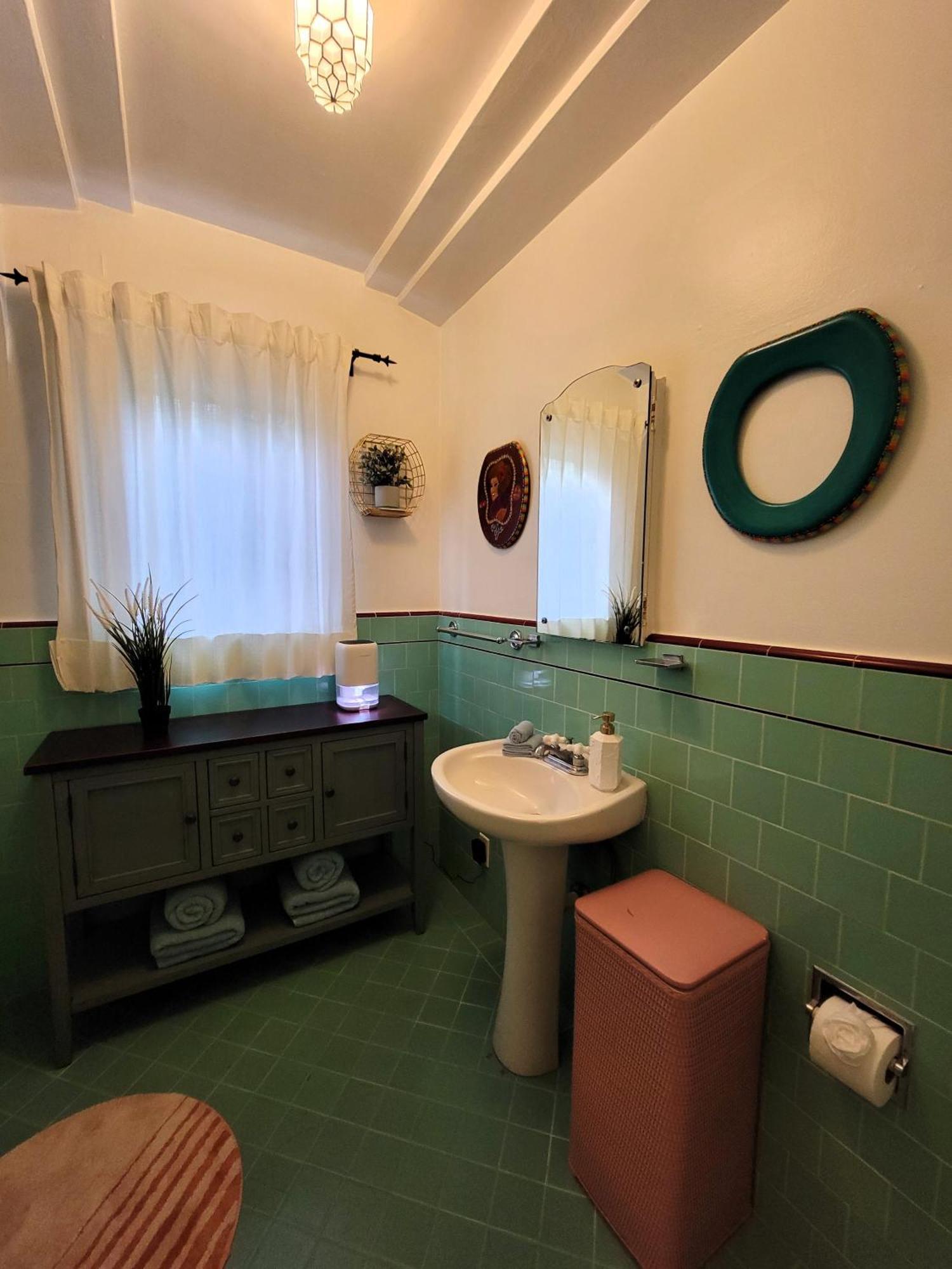 Encanto! Enchanted 3 Bedroom Private Home Near Lacma ロサンゼルス エクステリア 写真